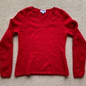 100% cashmere sweater